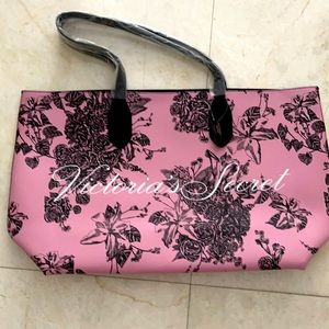 New with tags Victoria’s Secret oversized bag